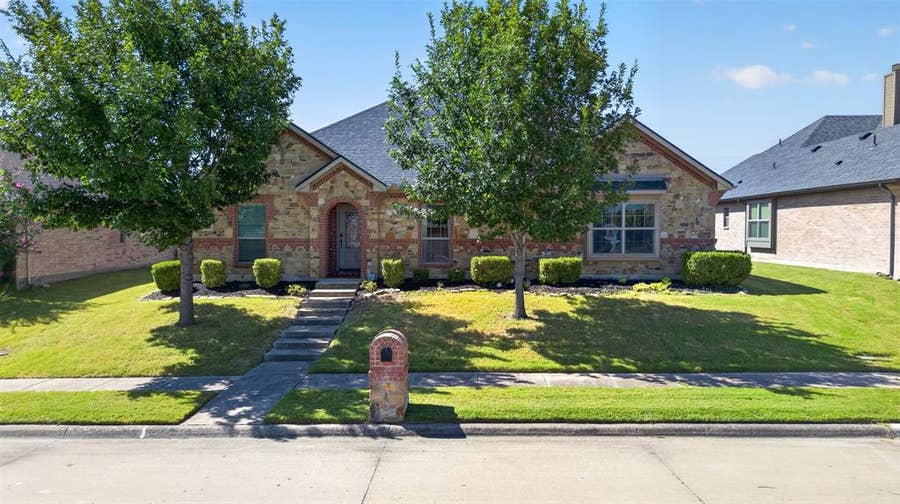 Property photo for 1109 Northwood Lane, Royse City, TX