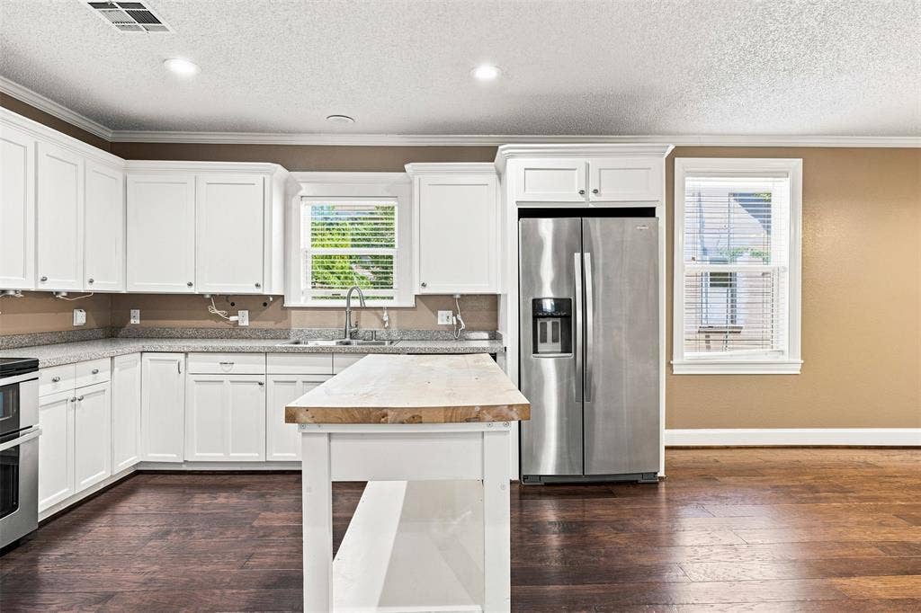 110 S Marable Street, West, TX 76691 110 S Marable Street, West, TX 76691