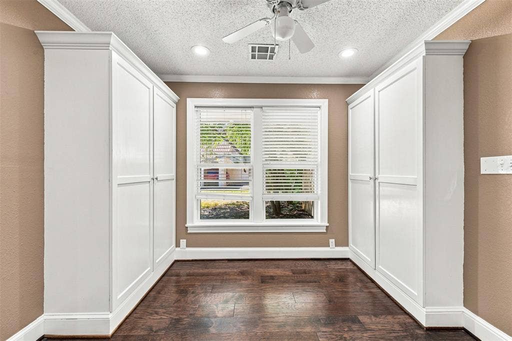 110 S Marable Street, West, TX 76691 110 S Marable Street, West, TX 76691