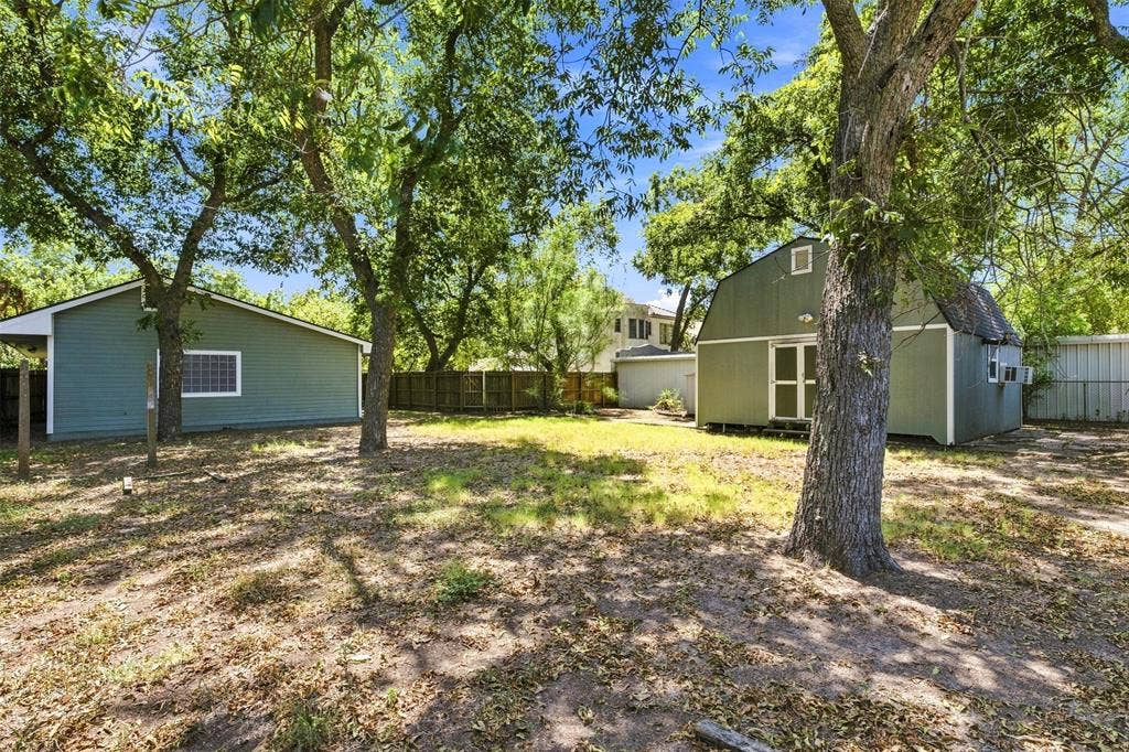 110 S Marable Street, West, TX 76691 110 S Marable Street, West, TX 76691