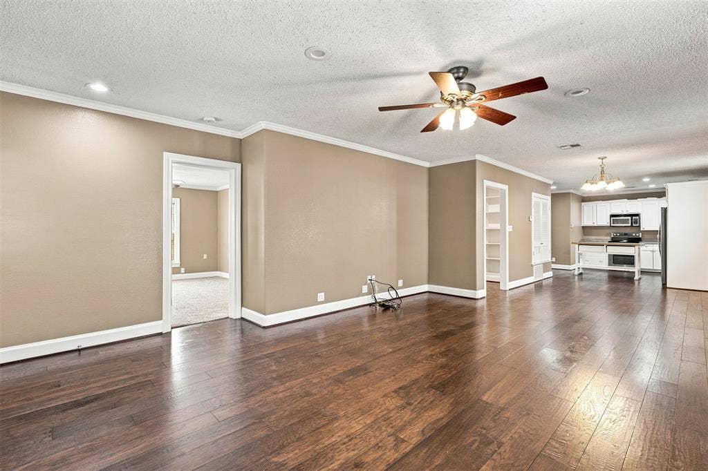 110 S Marable Street, West, TX 76691 110 S Marable Street, West, TX 76691