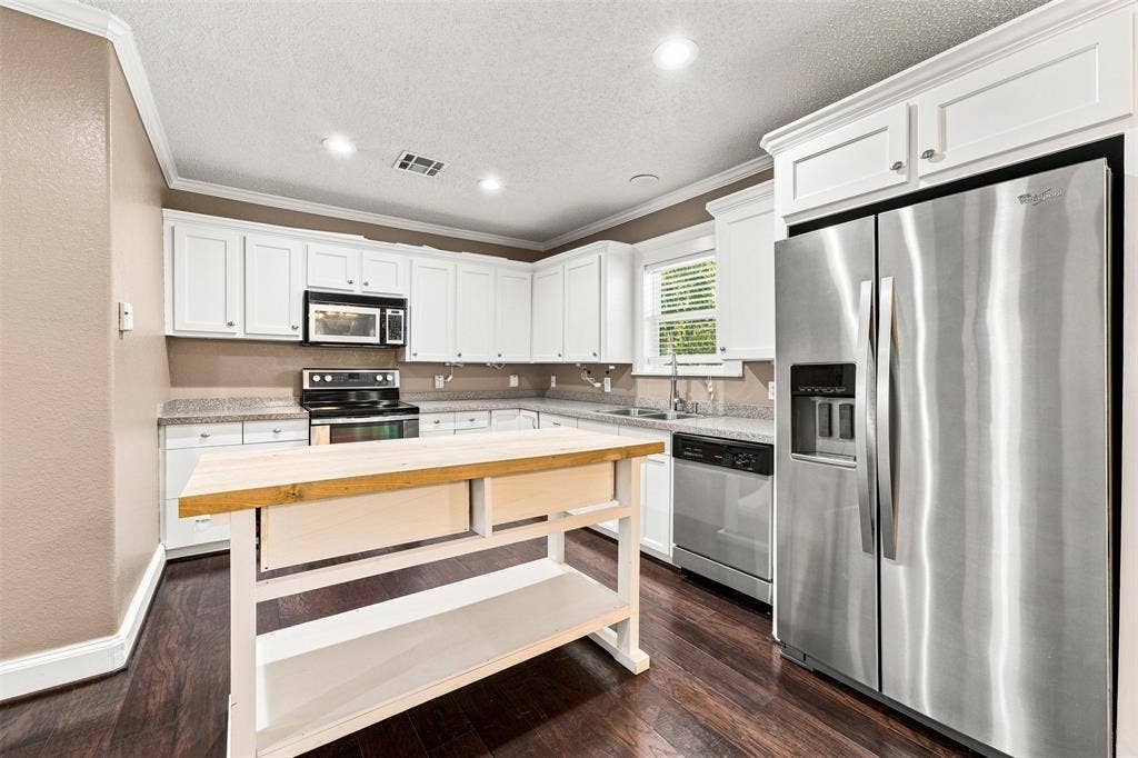 110 S Marable Street, West, TX 76691 110 S Marable Street, West, TX 76691