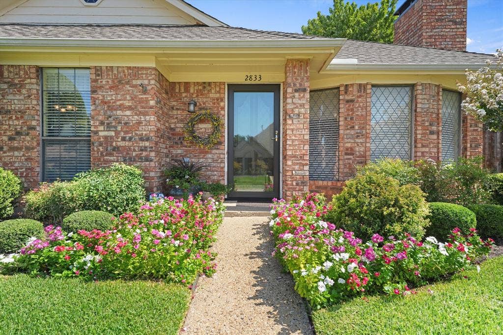 2833 Stoneridge Drive, Garland, TX 75044