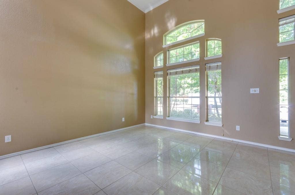 6801 Carrington Drive, Plano, TX 75023 6801 Carrington Drive, Plano, TX 75023