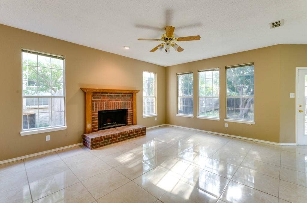 6801 Carrington Drive, Plano, TX 75023 6801 Carrington Drive, Plano, TX 75023