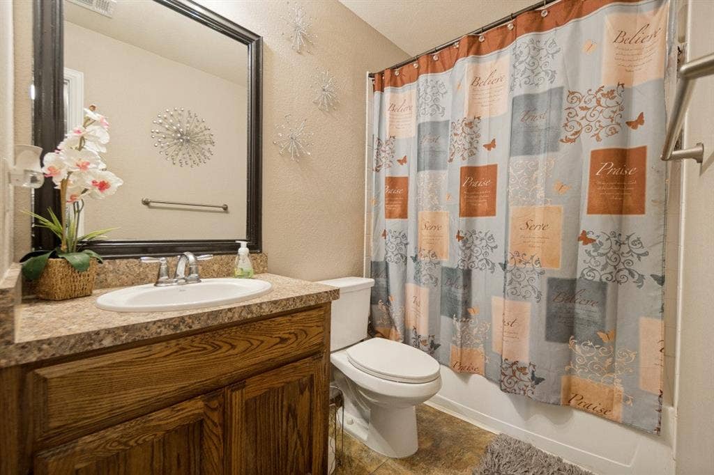 3031 Appaloosa Drive, Dallas, TX 75237 3031 Appaloosa Drive, Dallas, TX 75237