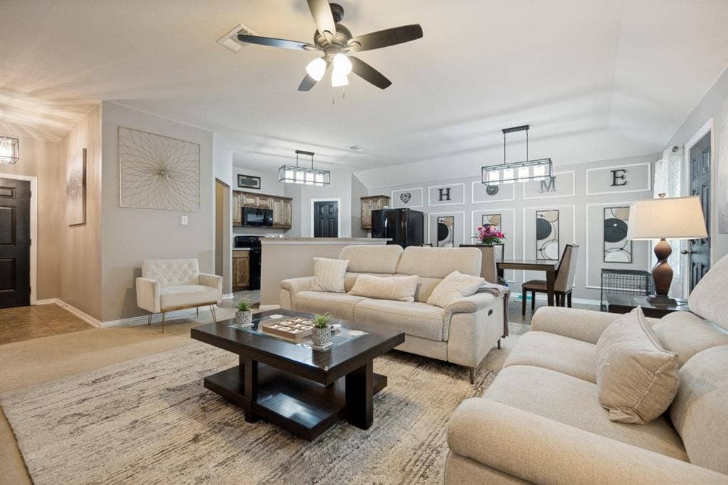 3031 Appaloosa Drive, Dallas, TX 75237 3031 Appaloosa Drive, Dallas, TX 75237
