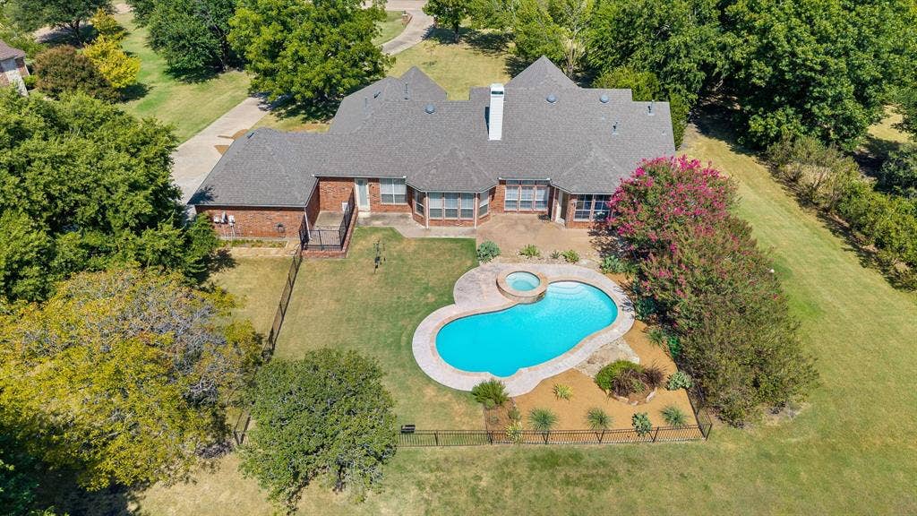 465 Bee Caves Road, Lucas, TX 75002 465 Bee Caves Road, Lucas, TX 75002