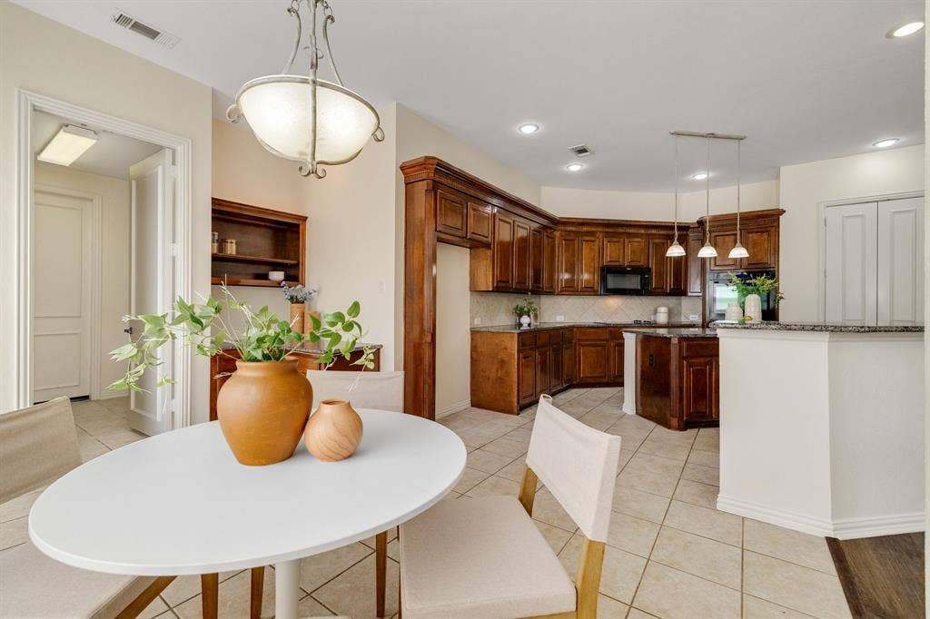 465 Bee Caves Road, Lucas, TX 75002 465 Bee Caves Road, Lucas, TX 75002