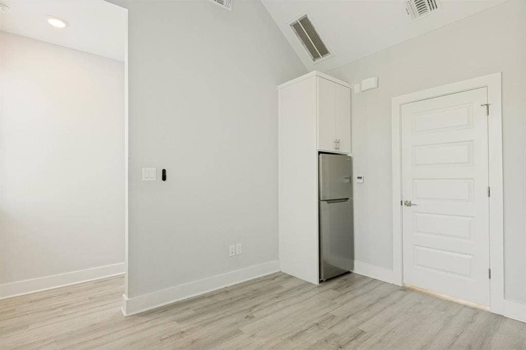 1042 Rosemont Street, #1, Austin, TX 78723 1042 Rosemont Street, #1, Austin, TX 78723