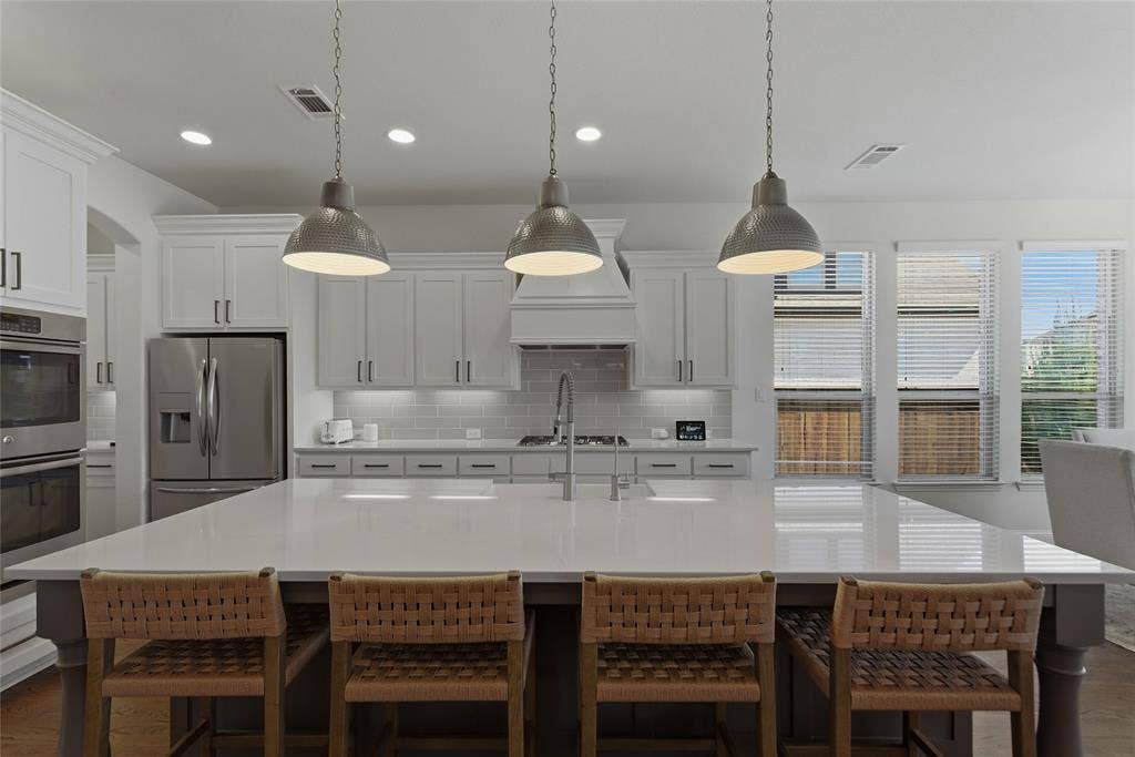 2801 Seabiscuit Road, Celina, TX 75009 Breakfasts will be awesome in the large island kitchen