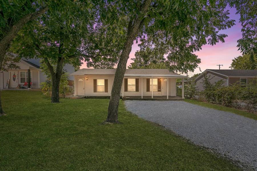 Property photo for 5729 Wellesley Avenue, Fort Worth, TX
