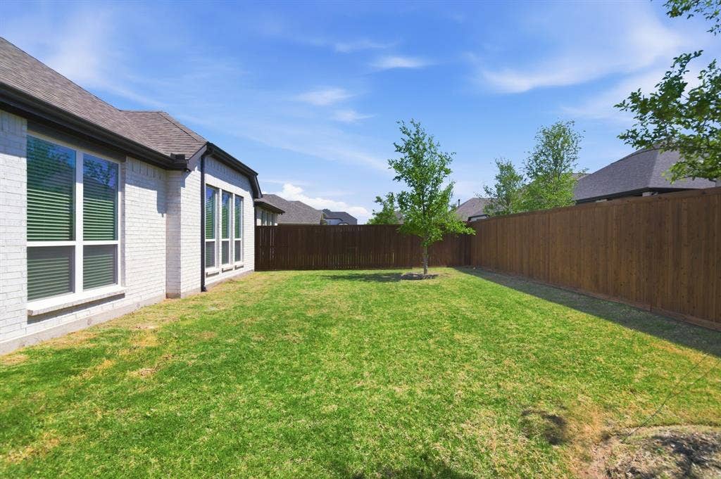 910 Winter Cherry Lane, Haslet, TX 76052 910 Winter Cherry Lane, Haslet, TX 76052