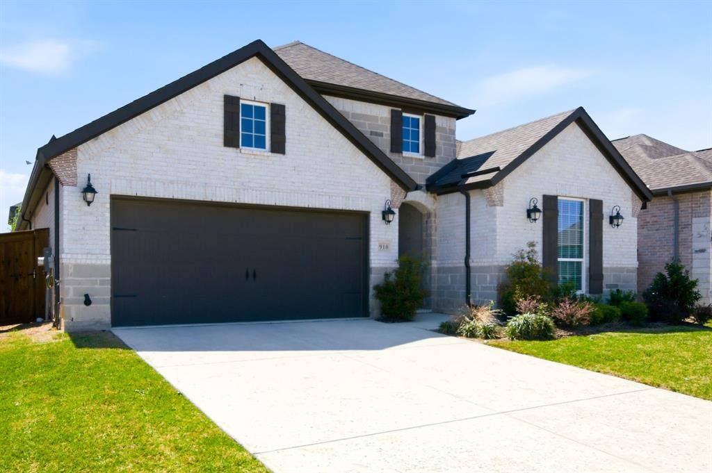 910 Winter Cherry Lane, Haslet, TX 76052 910 Winter Cherry Lane, Haslet, TX 76052