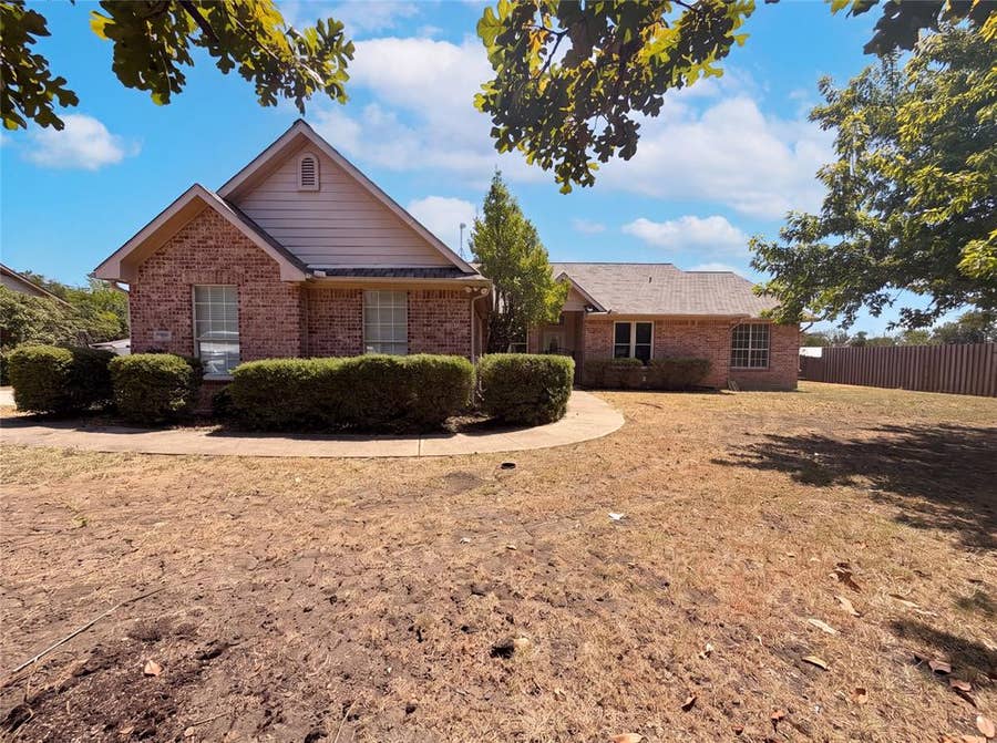 Property photo for 630 New Hope Road E, New Hope, TX
