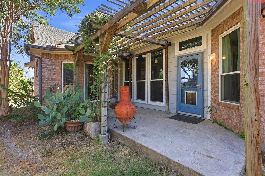 104 Clear Creek Drive, Red Oak, TX 75154 104 Clear Creek Drive, Red Oak, TX 75154