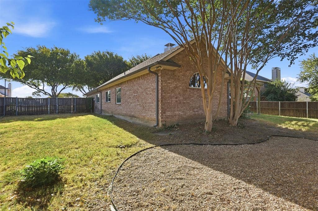 104 Clear Creek Drive, Red Oak, TX 75154 104 Clear Creek Drive, Red Oak, TX 75154
