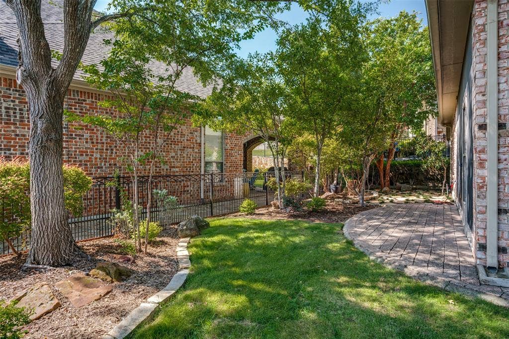 705 Mustang Drive, Fairview, TX 75069 Lush and green!