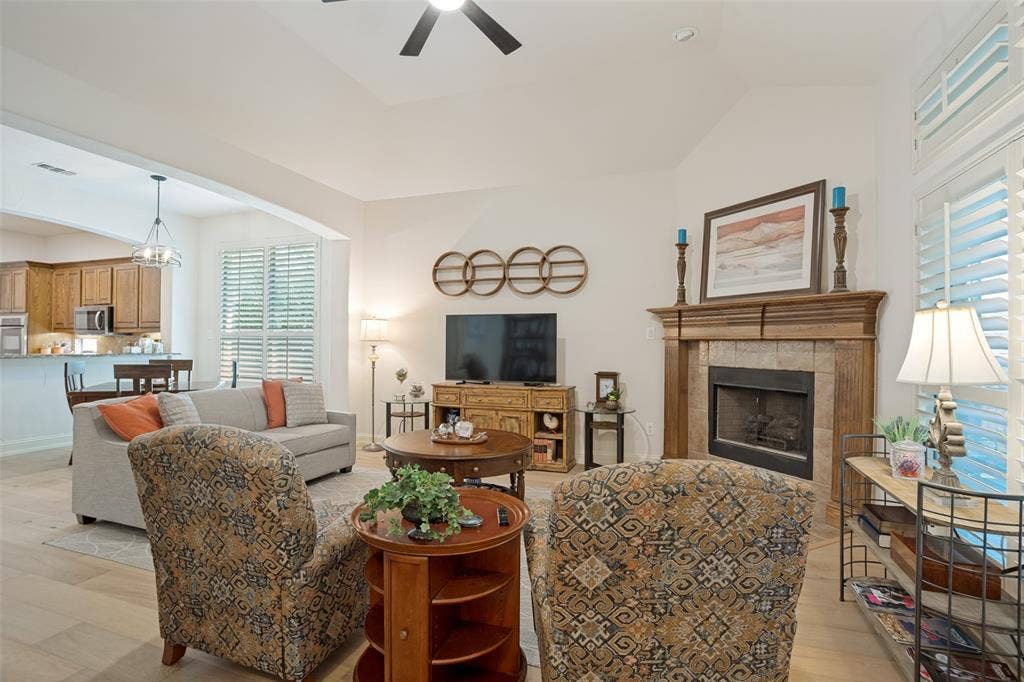 705 Mustang Drive, Fairview, TX 75069 Light and bright - No Carpet!