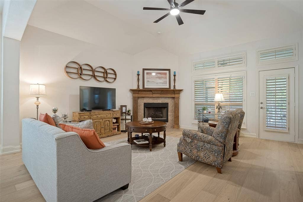 705 Mustang Drive, Fairview, TX 75069 Generously sized living area.