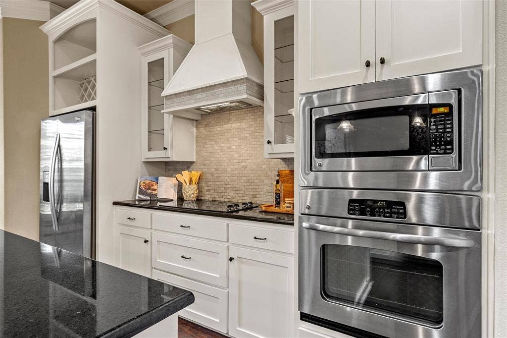 337 Edinburgh Lane, Waco, TX 76712 337 Edinburgh Lane, Waco, TX 76712