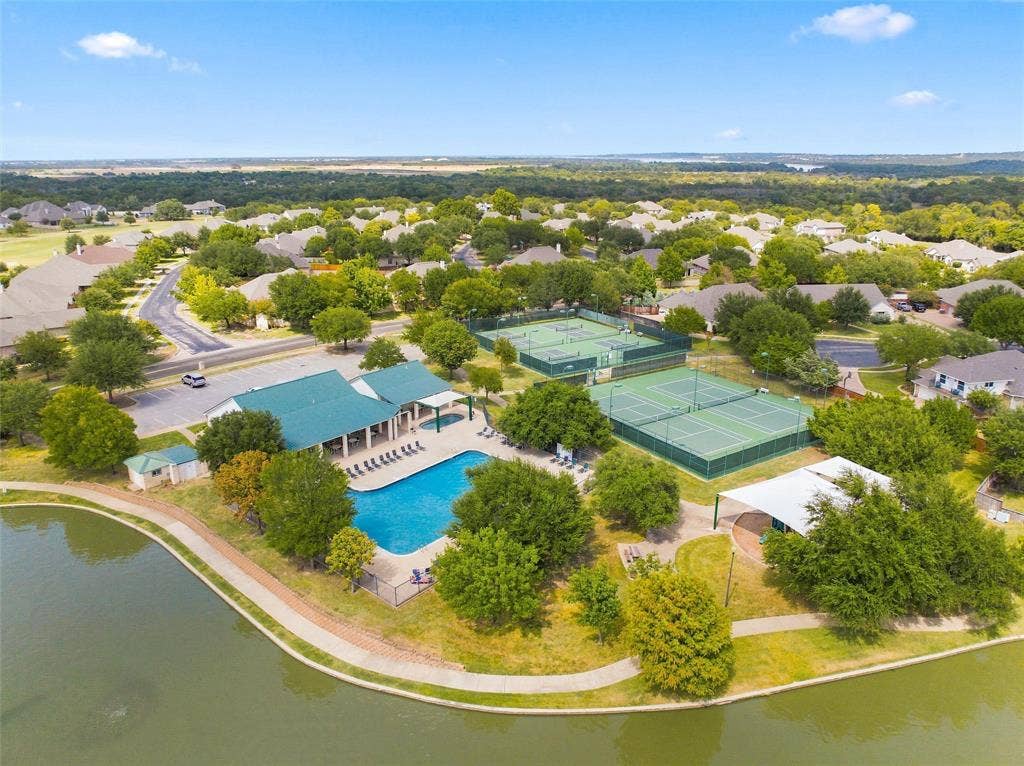 337 Edinburgh Lane, Waco, TX 76712 337 Edinburgh Lane, Waco, TX 76712