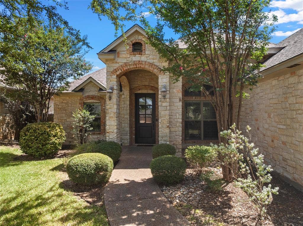 337 Edinburgh Lane, Waco, TX 76712 337 Edinburgh Lane, Waco, TX 76712