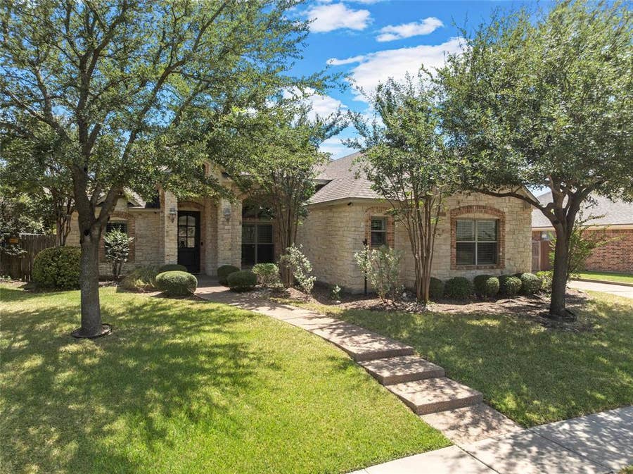 Property photo for 337 Edinburgh Lane, Waco, TX