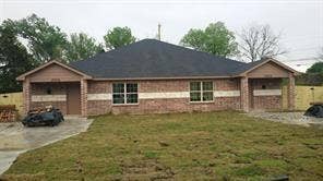 2004 HUNTINGDON Avenue, Dallas, TX 75203 2004 HUNTINGDON