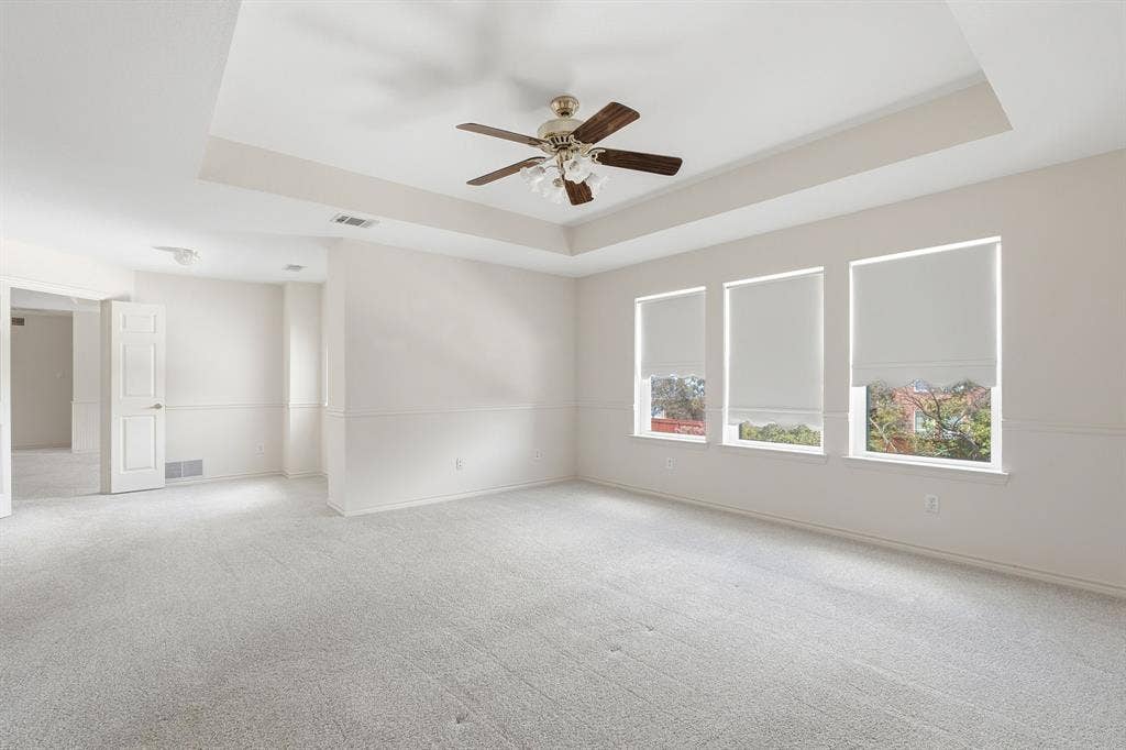 657 Oakdale Drive, Plano, TX 75025 657 Oakdale Drive, Plano, TX 75025