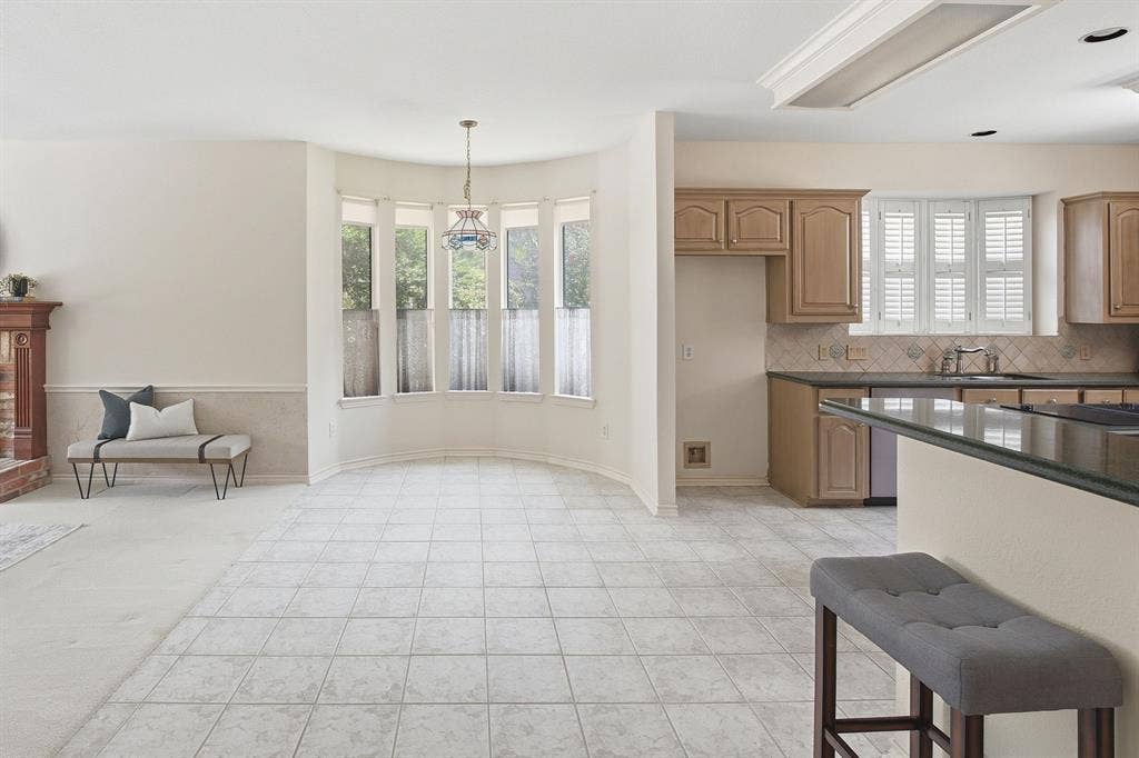 657 Oakdale Drive, Plano, TX 75025 657 Oakdale Drive, Plano, TX 75025