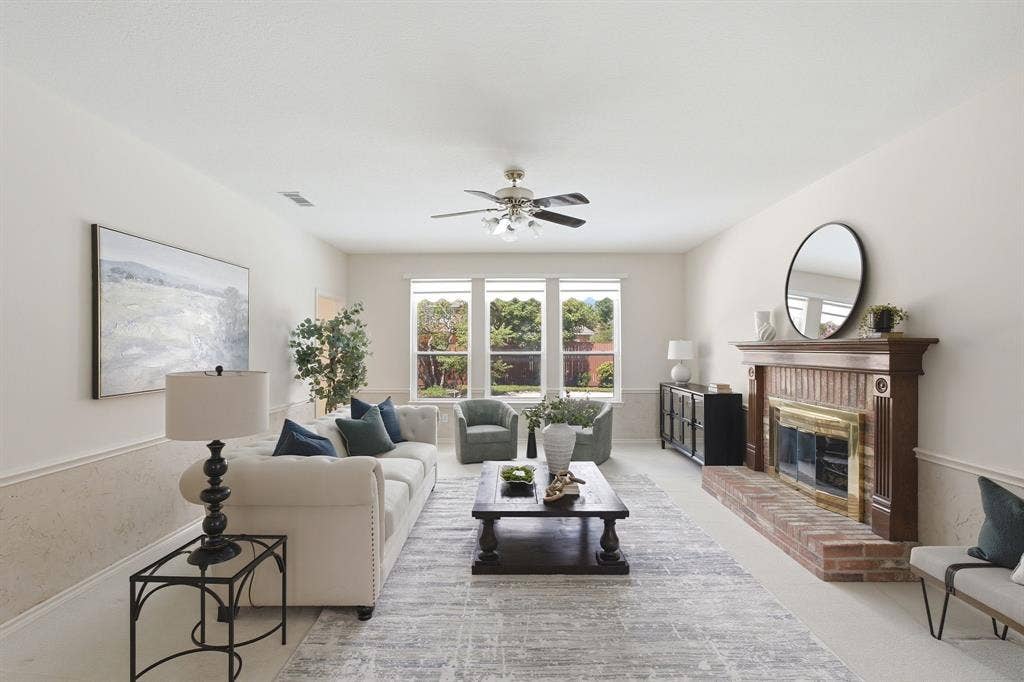 657 Oakdale Drive, Plano, TX 75025 657 Oakdale Drive, Plano, TX 75025