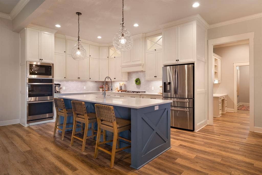 612 Sienna Bend Trail, McGregor, TX 76657