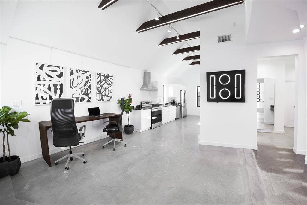 2655 Myrtle Springs Avenue, Dallas, TX 75220 2655 Myrtle Springs Avenue, Dallas, TX 75220