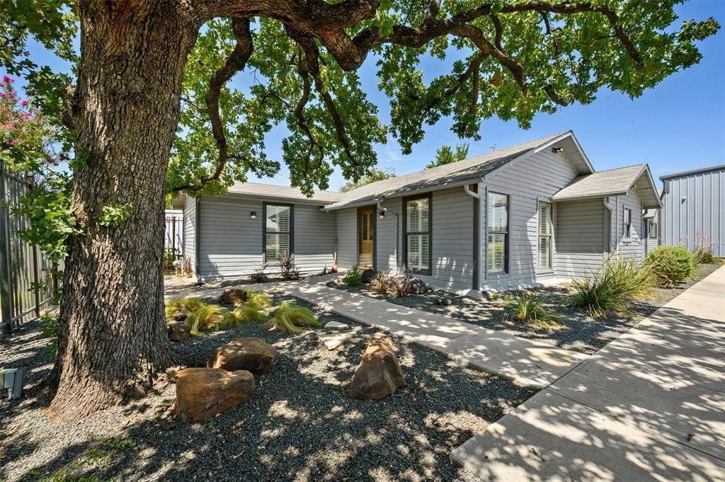 2655 Myrtle Springs Avenue, Dallas, TX 75220 2655 Myrtle Springs Avenue, Dallas, TX 75220