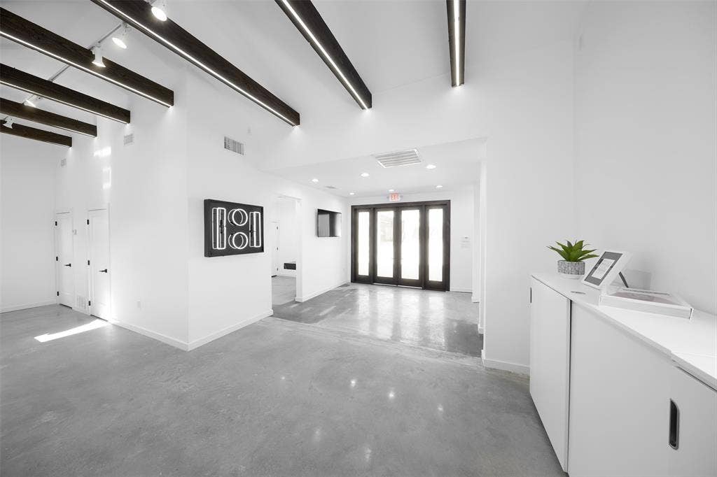 2655 Myrtle Springs Avenue, Dallas, TX 75220 2655 Myrtle Springs Avenue, Dallas, TX 75220