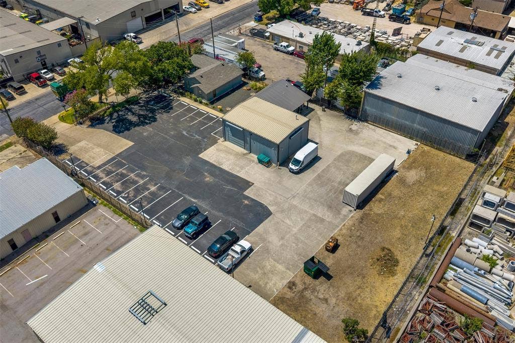 2655 Myrtle Springs Avenue, Dallas, TX 75220 2655 Myrtle Springs Avenue, Dallas, TX 75220