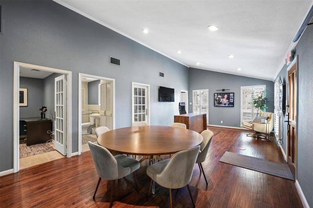 2655 Myrtle Springs Avenue, Dallas, TX 75220 2655 Myrtle Springs Avenue, Dallas, TX 75220