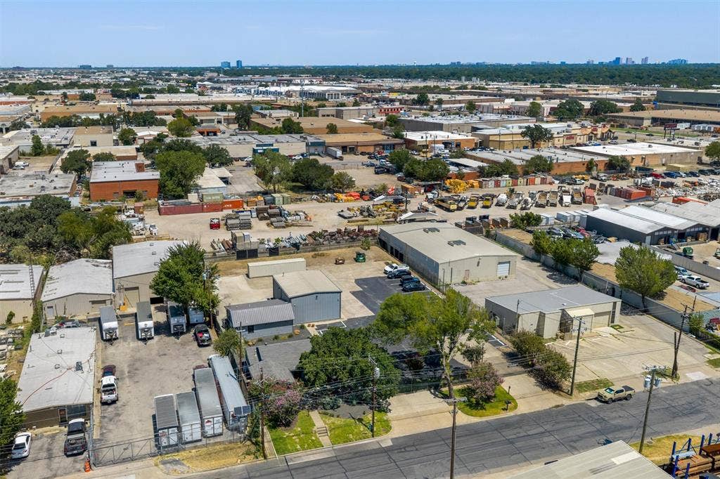 2655 Myrtle Springs Avenue, Dallas, TX 75220 2655 Myrtle Springs Avenue, Dallas, TX 75220