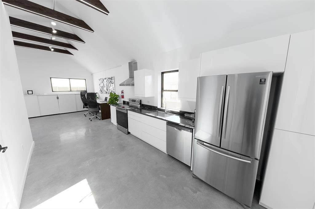 2655 Myrtle Springs Avenue, Dallas, TX 75220 2655 Myrtle Springs Avenue, Dallas, TX 75220