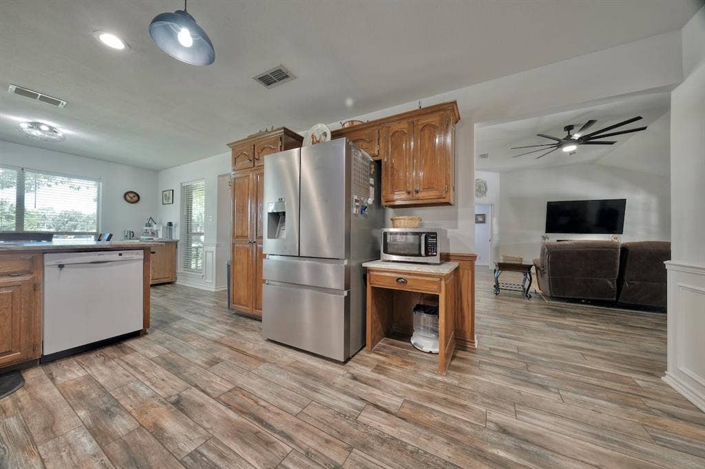 127 Clubview Drive, Hideaway, TX 75771 127 Clubview Drive, Hideaway, TX 75771