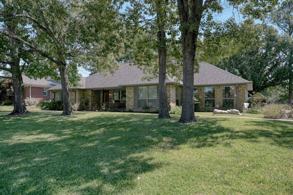 127 Clubview Drive, Hideaway, TX 75771 127 Clubview Drive, Hideaway, TX 75771