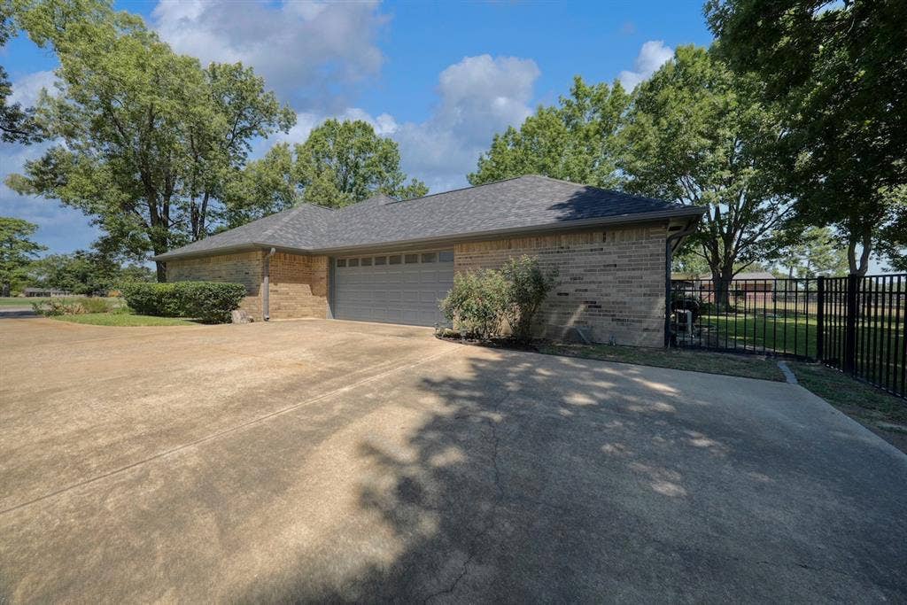 127 Clubview Drive, Hideaway, TX 75771 127 Clubview Drive, Hideaway, TX 75771