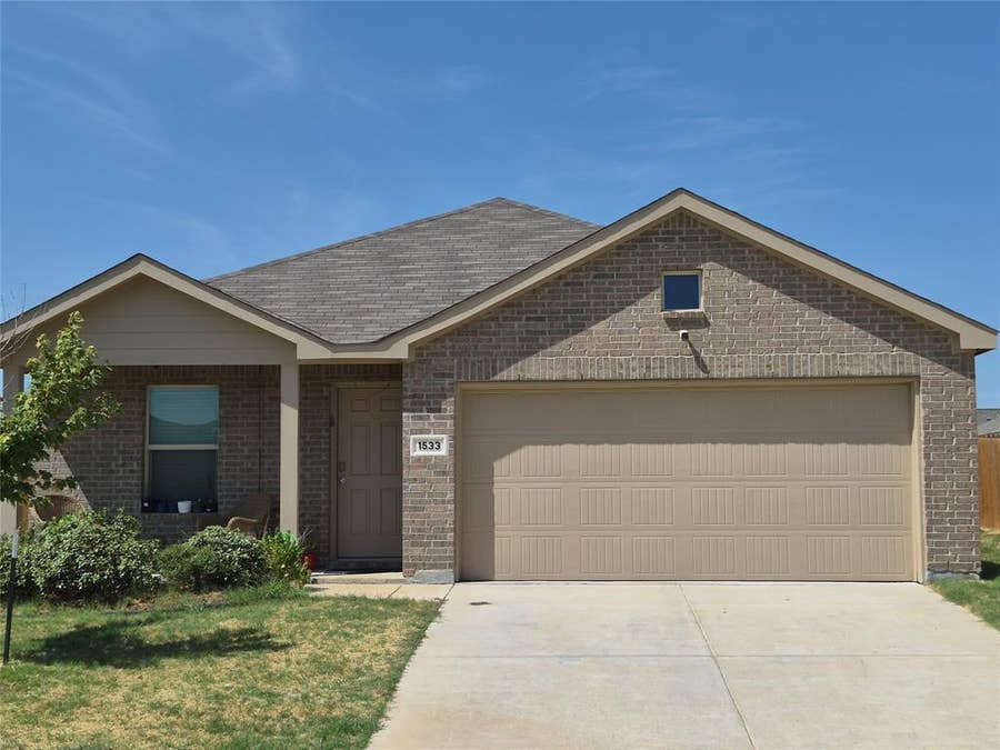 Property photo for 1533 Woodbrook Lane, Hutchins, TX