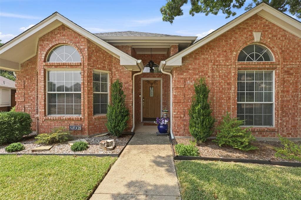 2307 Bristol Drive, Carrollton, TX 75006 2307 Bristol Drive, Carrollton, TX 75006