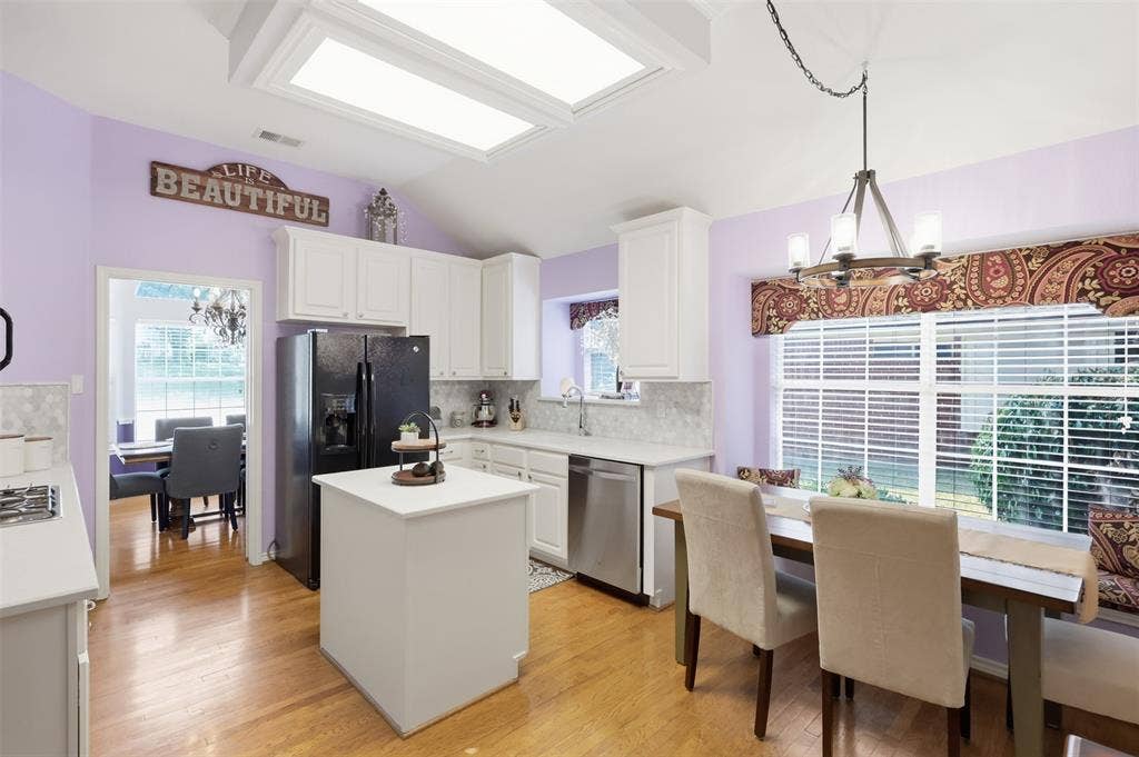 2307 Bristol Drive, Carrollton, TX 75006 2307 Bristol Drive, Carrollton, TX 75006