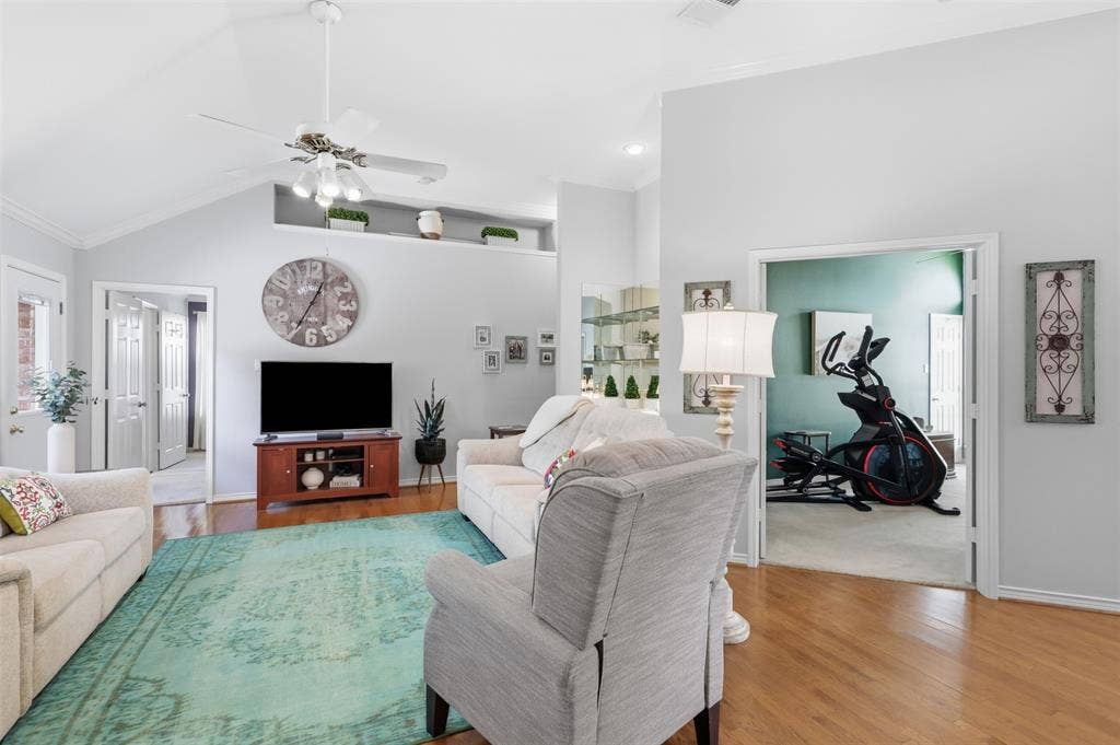 2307 Bristol Drive, Carrollton, TX 75006 2307 Bristol Drive, Carrollton, TX 75006