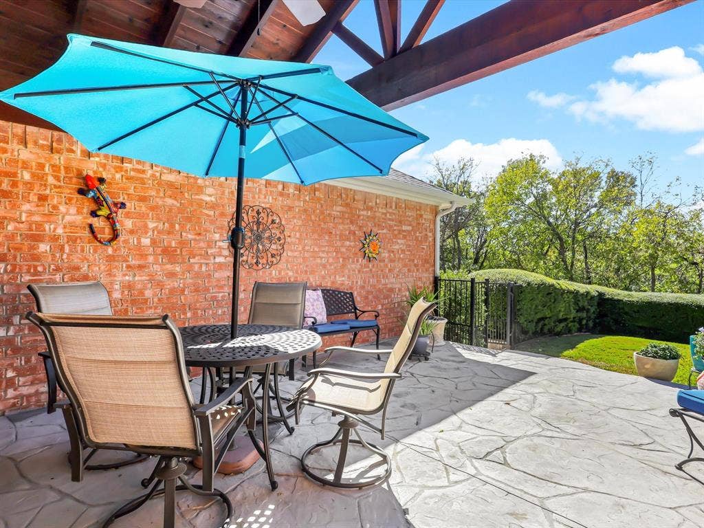 2307 Bristol Drive, Carrollton, TX 75006 2307 Bristol Drive, Carrollton, TX 75006