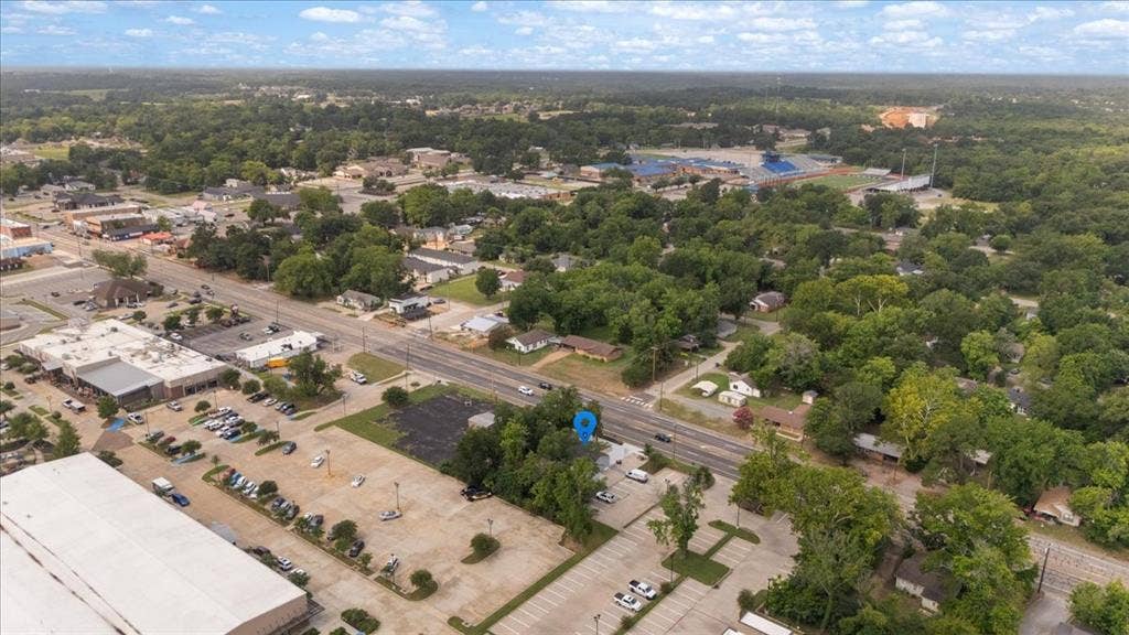 501 Main Street, Lindale, TX 75771