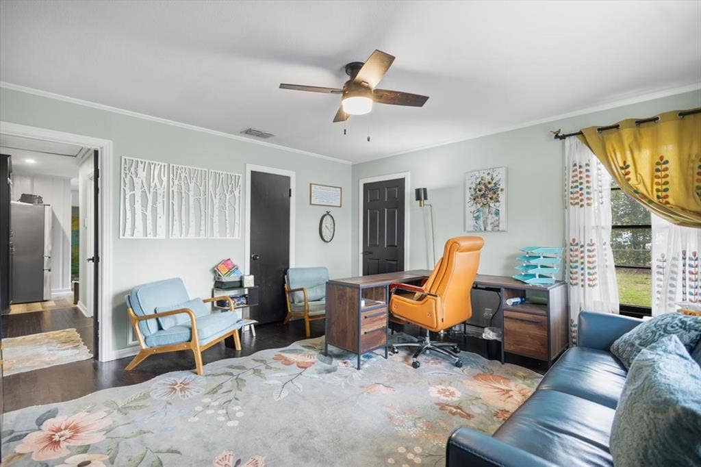 501 Main Street, Lindale, TX 75771